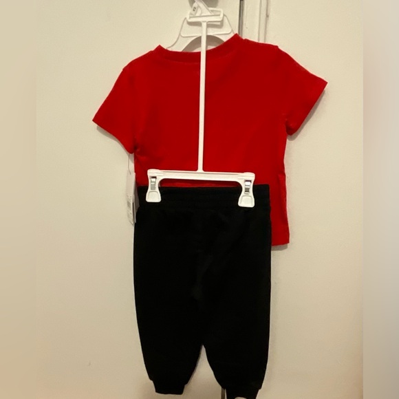 NWT BOYS 2 PIECE SET - Picture 3 of 3